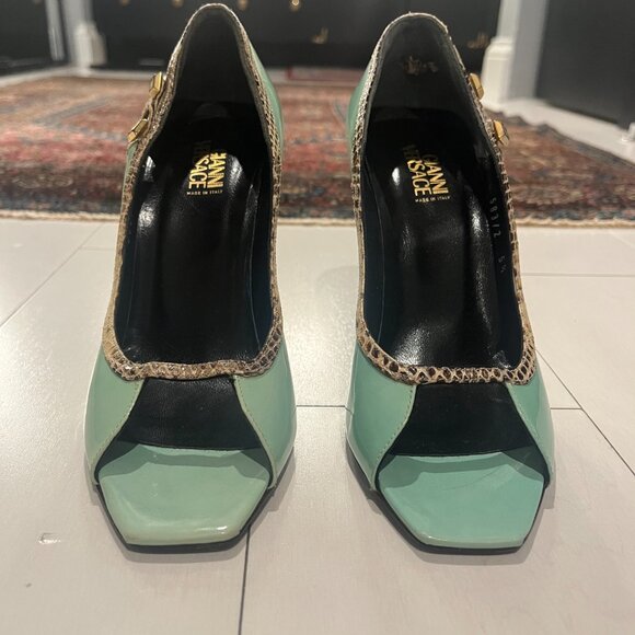 Versace Shoes - Gianni Versace Open Toe Pale Green Patent Leather Heels with Snakeskin Trim 5.5